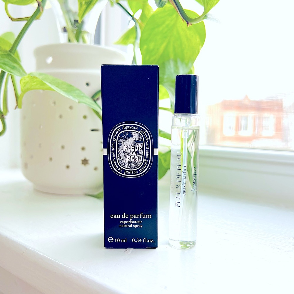Diptyque Fleur De Peau 10ml travel perfume spray New with box